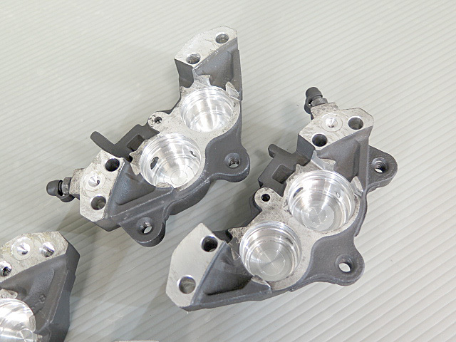 ZRX1200DAEG 純正 TOKICO 4POT フロントキャリパー 62mm GPz900R