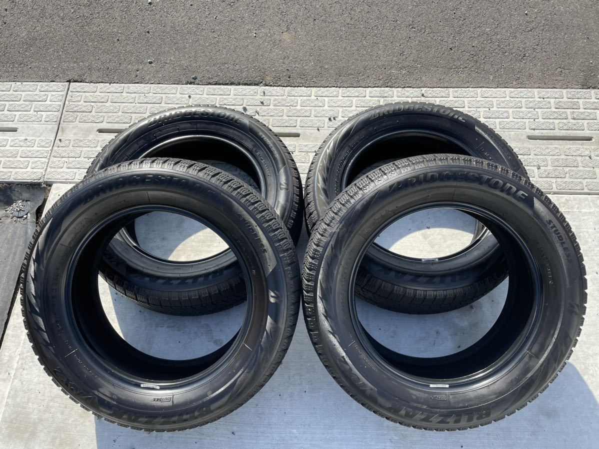 2017年 中古スタッドレスタイヤ 4本 ブリヂストン 205/60R16 92Q