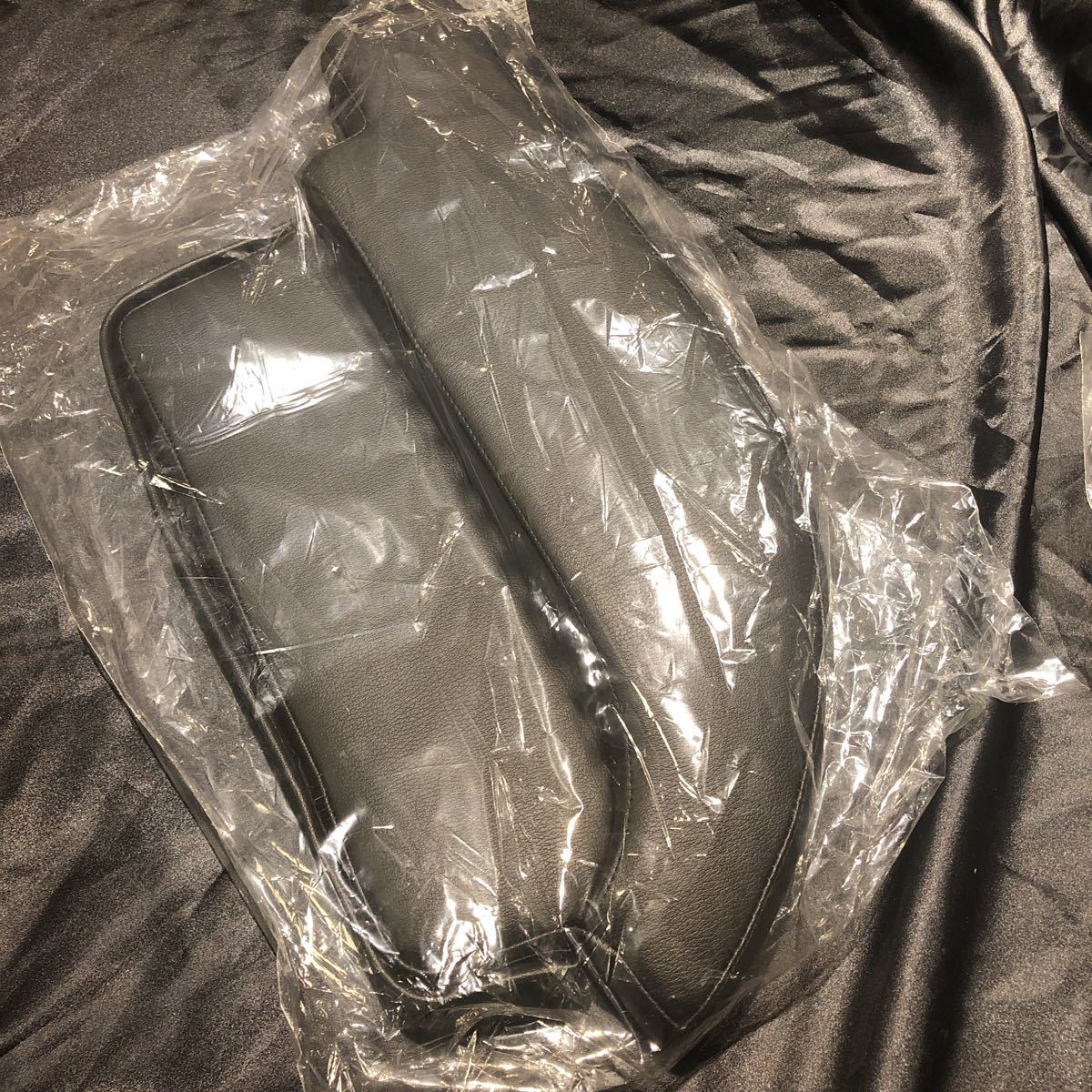 新品未使用　ユーアイビークル　アームレスト　左右セット　ハイエースナロー用