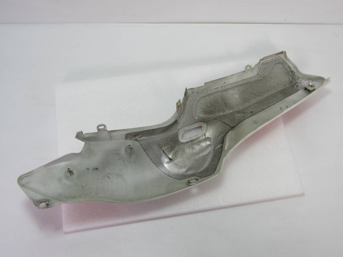●●●TZR250 (3MA) ヤマハ純正シートカウル、右側！ TZR250 | - （3MA） 80s国産名車「ヤマハ Ｐｌａｚａ