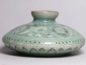 高麗青磁 壺のYahoo!オークション(旧ヤフオク!)の相場・価格を見る