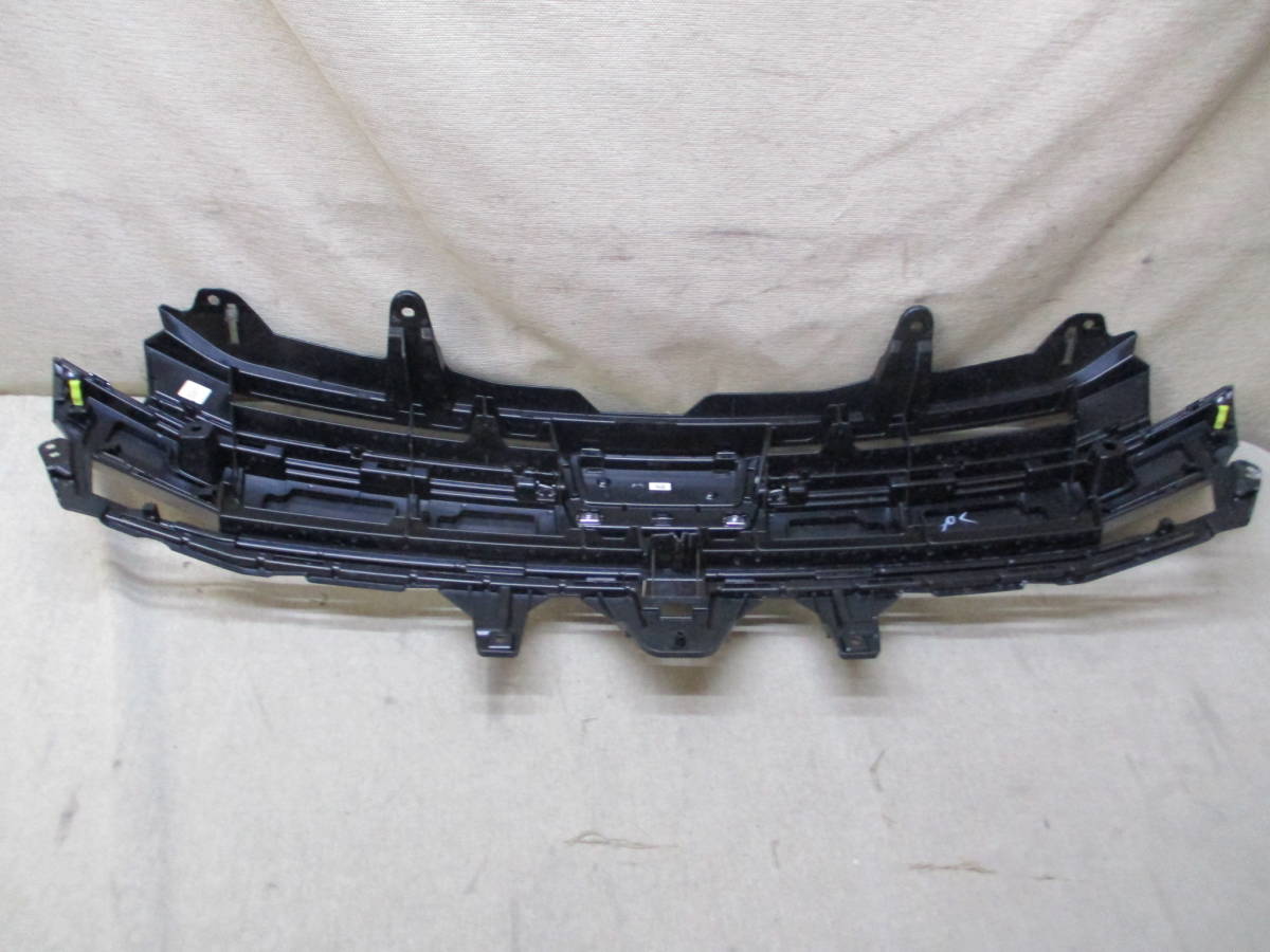 車 80ノア グリル ラジエータグリル後期 ZRR80