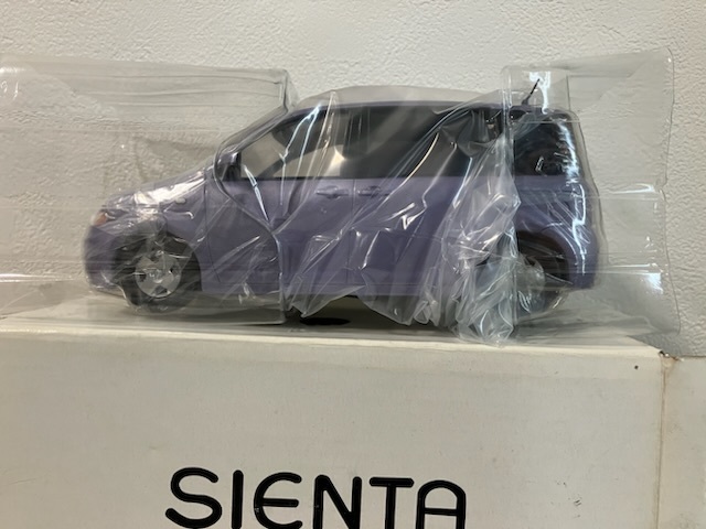 限定SALE，定番人気 トヨタ 初代 シエンタ ミニカー 1/24(乗用車)｜売買されたオークション情報、yahooの商品情報をアーカイブ公開 - オークファン 乗用車