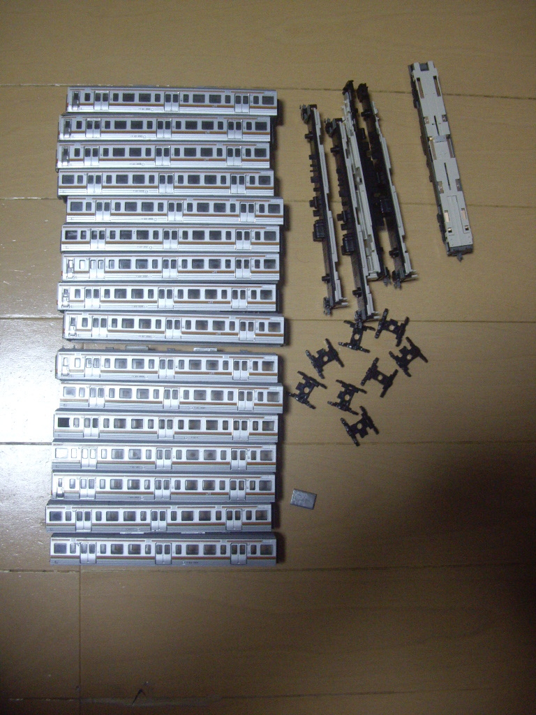 KATO 211系(旧製品)13両　モーター付き メーカー不明 211系 パーツセット KATO 211系(旧製品)13両 モーター