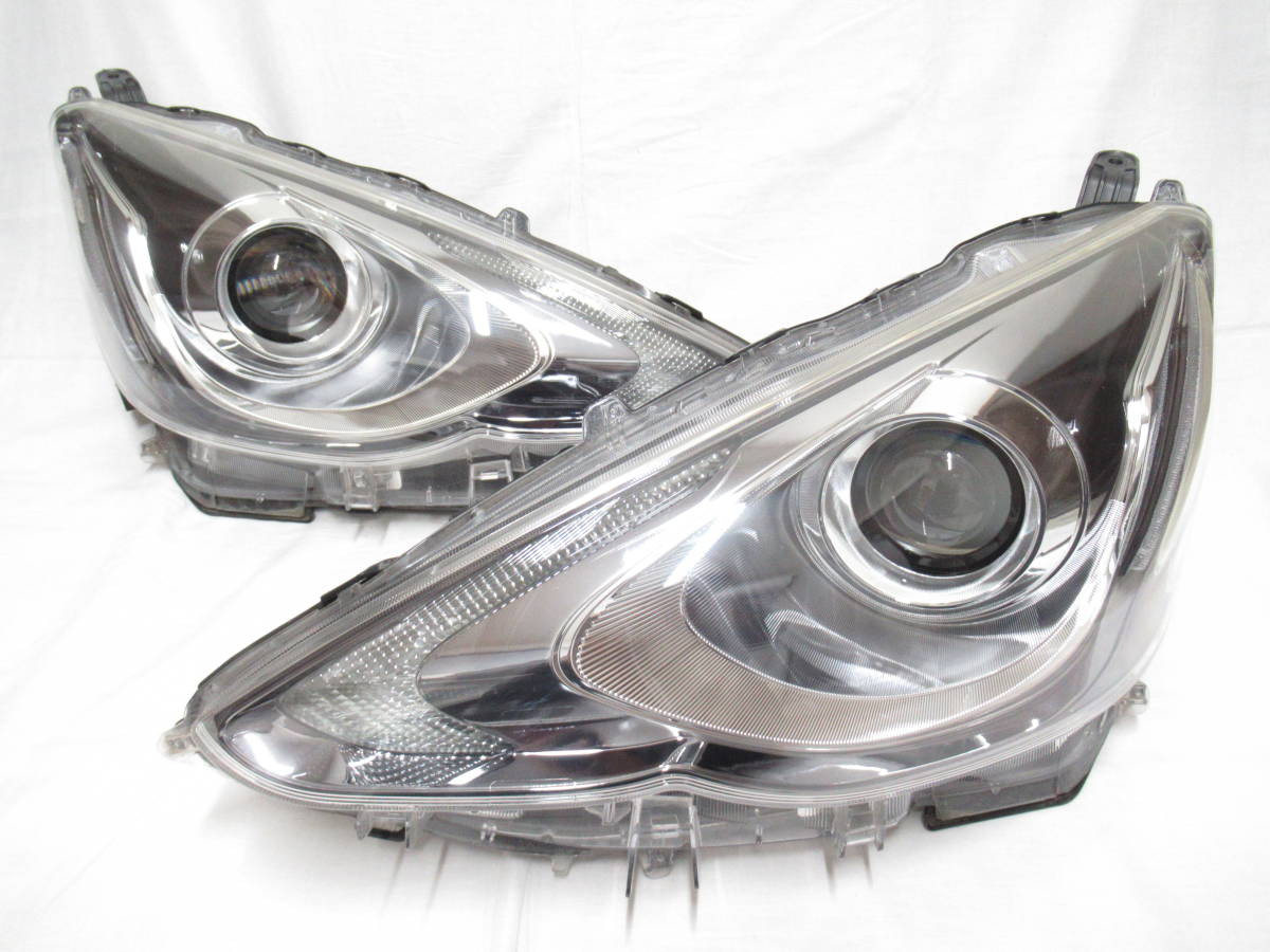★即決★美品★ NHP10 中期 アクア 左右 LED ヘッドライト　81110-52K60　　81150-52K60　231