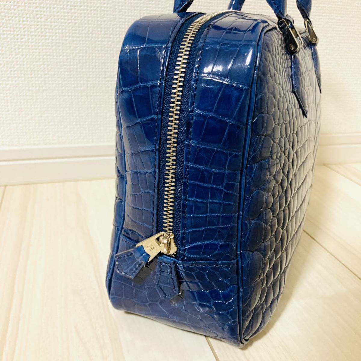 ☆極美品☆ クロコダイル クロコ ワニ革 鰐革 ハンドバッグ センター 