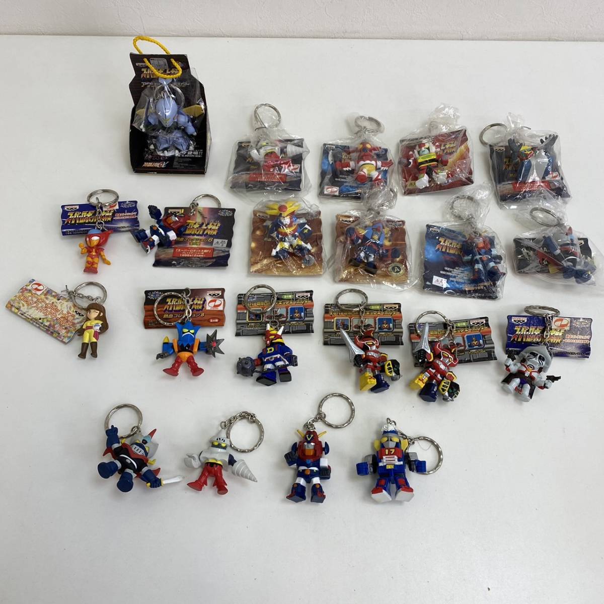 人気，お得 23K0126 スーパーロボット大戦 スーパー戦隊 キーホルダー 22点 まとめ セット 熱血コレクション アクションキーホルダー など BANDAI(スーパーロボット大戦)｜売買されたオークション情報、yaho スーパーロボット大戦