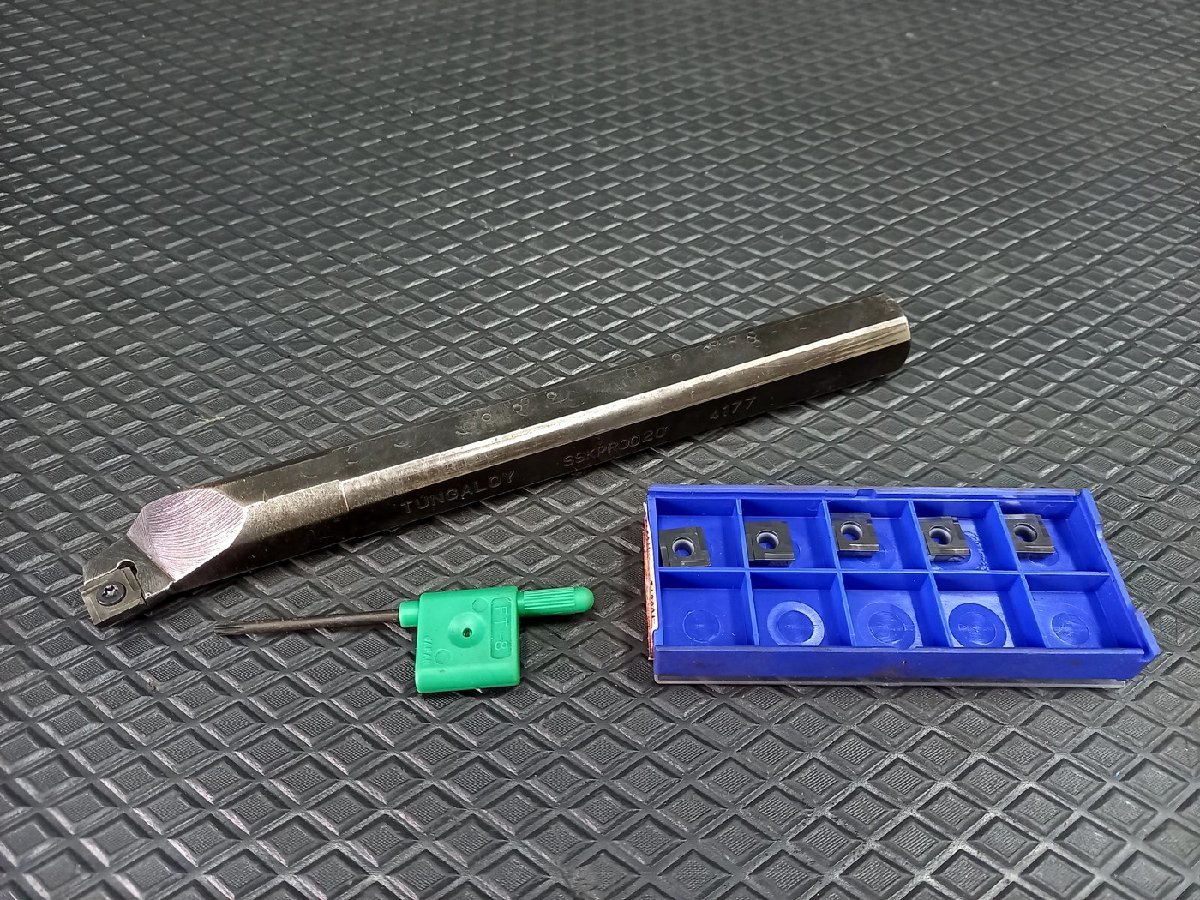 送185円 シャンク18㎜　サーメットチップ付♪　タンガロイ　内径旋削　正方形チップ　バイトホルダー　SSKPR0020 ◆　ボーリン