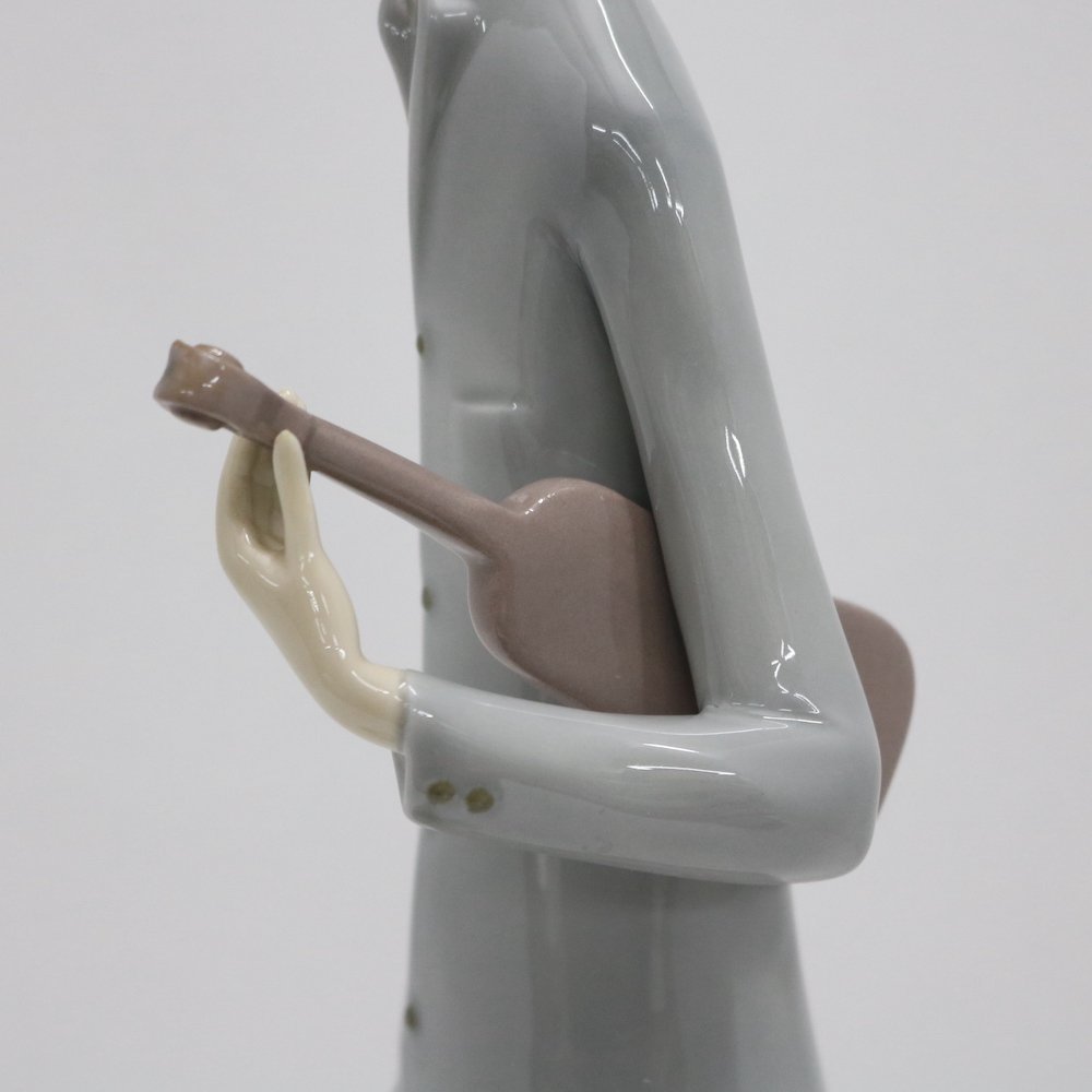 LLADRO/リアドロ/リヤドロ ヴァイオリニスト 女性 少女 花 フィギュ