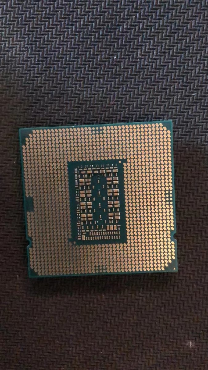 CPU インテルIntel Core I9-11900 プロセッサー 中古 動作未確認