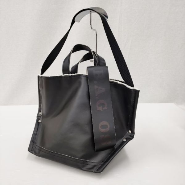 3-0201G☆ ebagos 22AW PVC Y字トートM 定価37400円 トートバッグ 