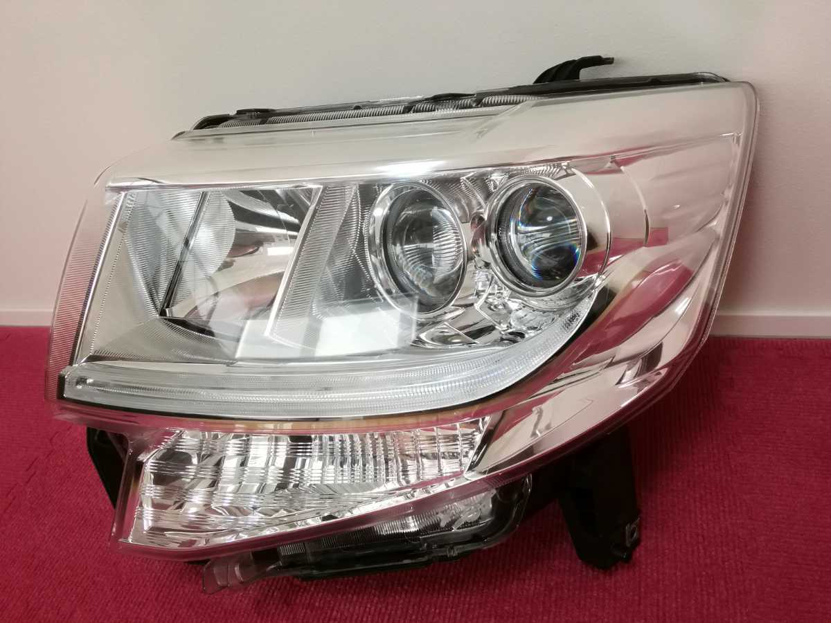 タントカスタム LA600S LED 左ヘッドライト LA600S 左 タントカスタム 100-51392 前期 助手席側