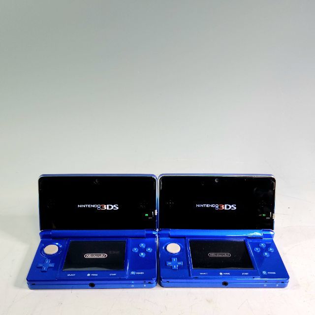 値下げ交渉あり！8点セット！3DS本体、SDカード2GB、充電器など 値下げ交渉あり！8点セット！3DS本体、SDカード2GB、充電器など