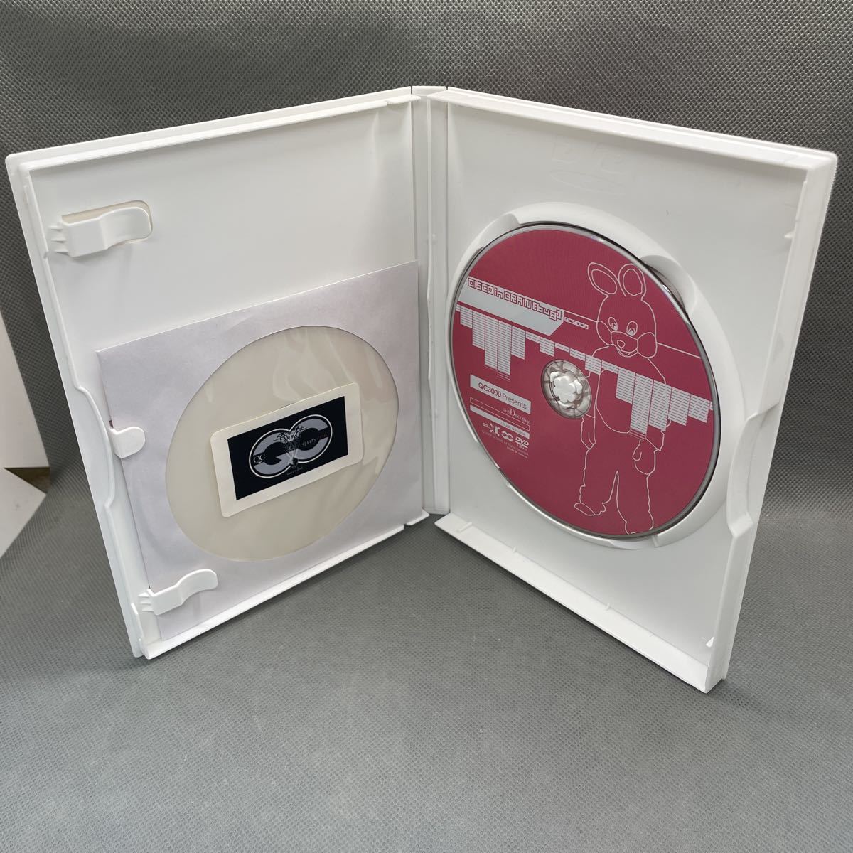 1円スタート】【同梱可】 QC3000 脳内DISCO[bug] DVD オクイ 