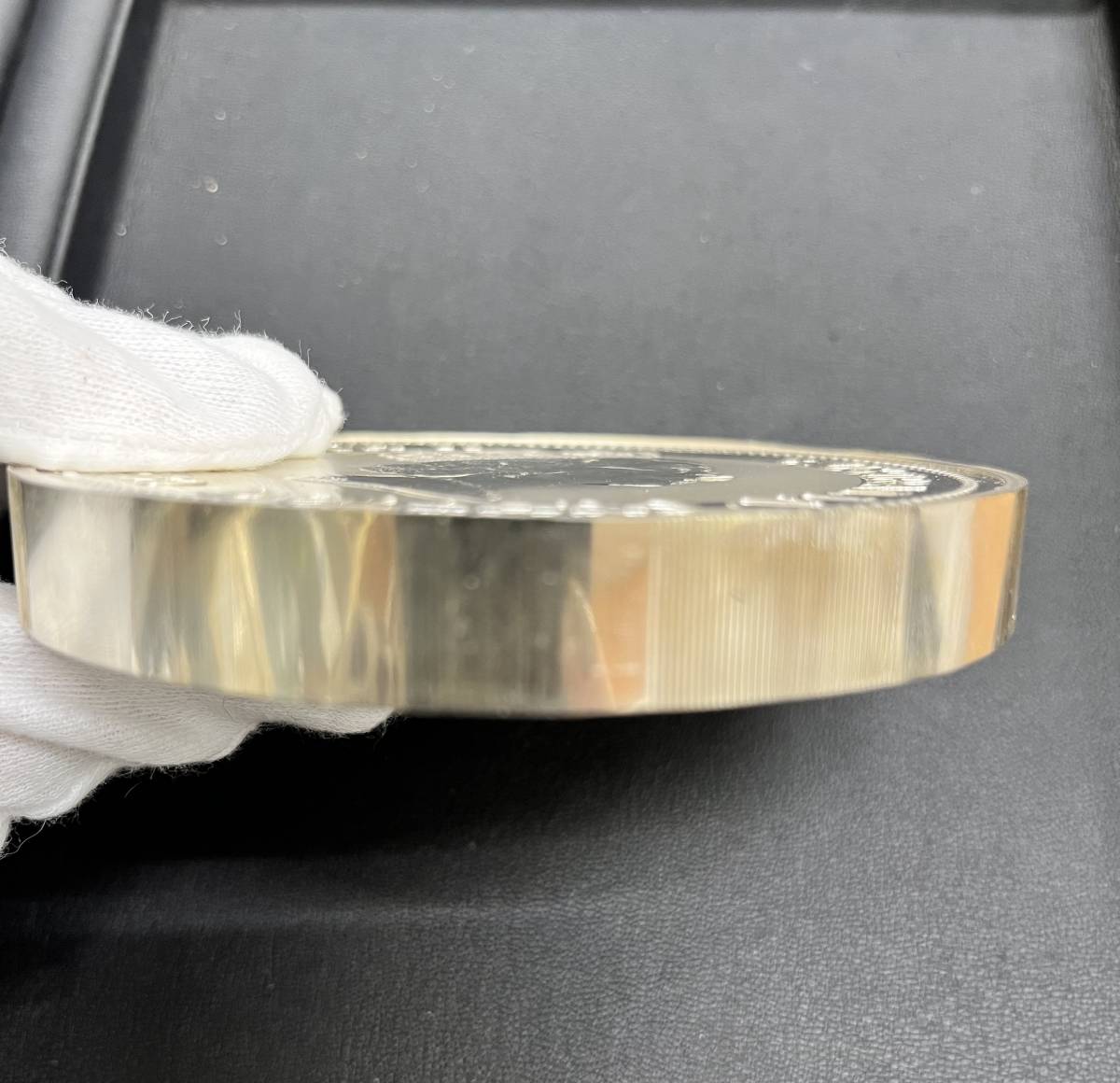 オーストラリア。1994年 【27269.0204F】1994年 オーストラリア 銀貨 記念銀貨 クッカバラ カワセミ 1kg 1000g SV1000