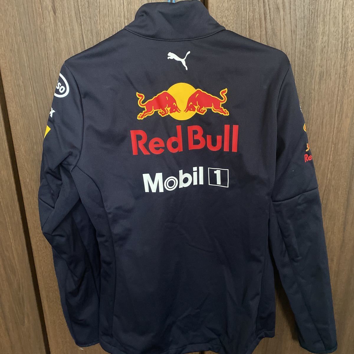 美品 プーマ F1 レッドブルレーシング ソフトシェルジャケット
