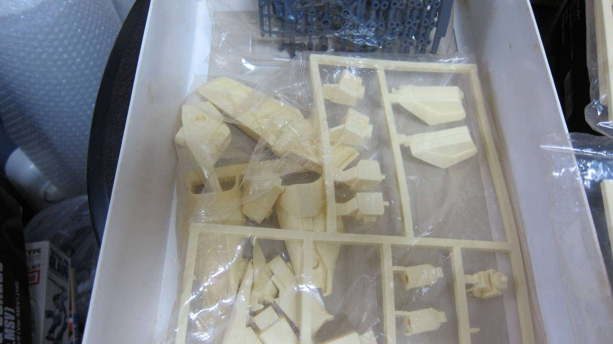 B‐CLUB 1/100バウ AMX－107 未使用新品 ガレージキット レジン製 