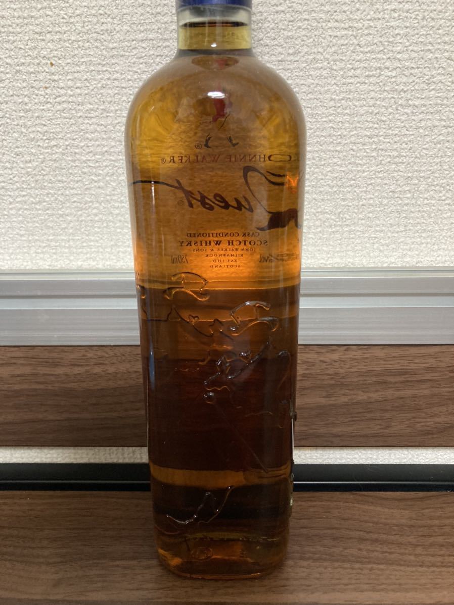 Johnnie Walker Quest スコッチウイスキー 750ml 箱入り JOHNNIE