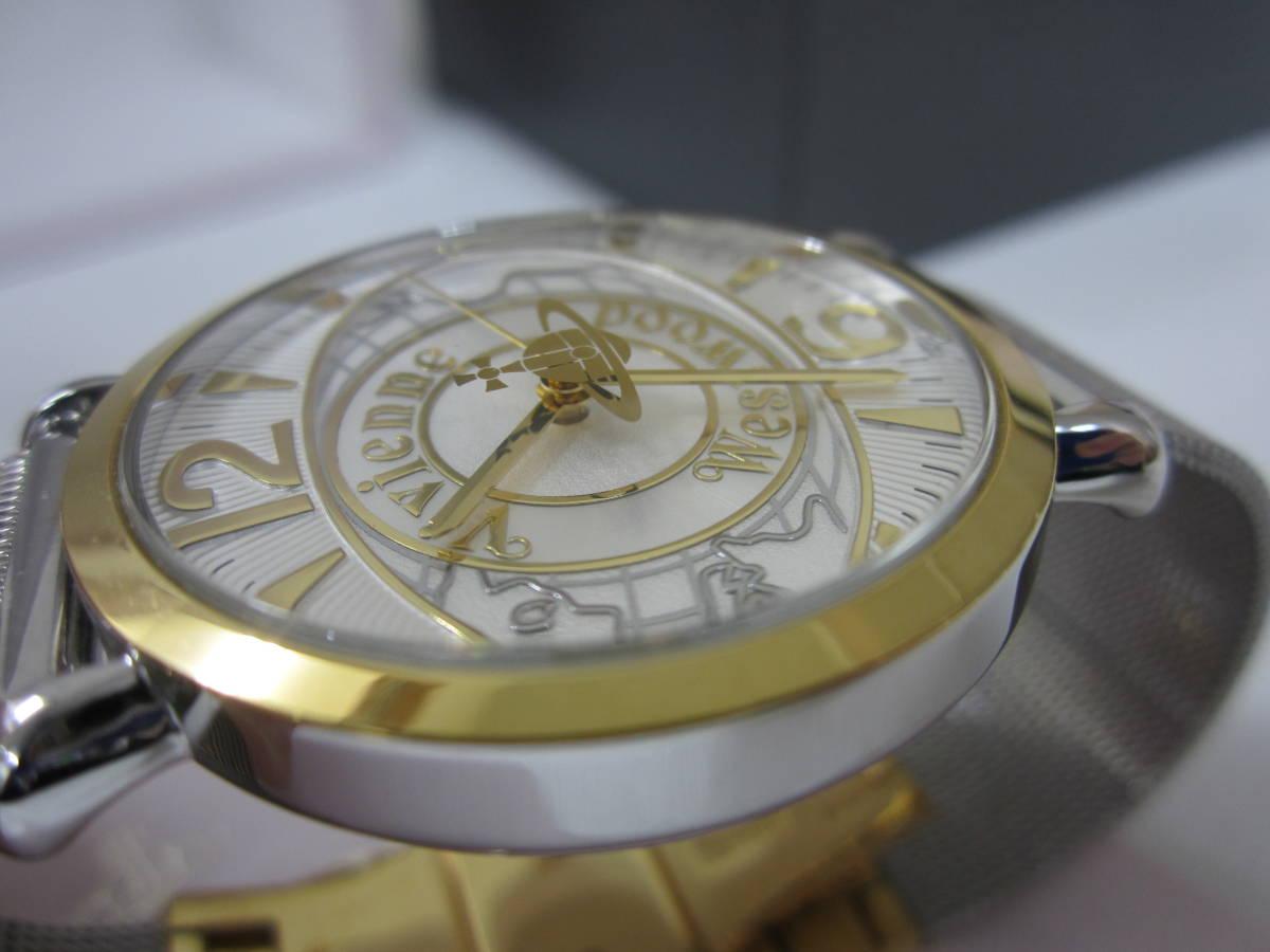 Vivienne Westwood ヴィヴィアンウエストウッド VW-7565 クォーツ 