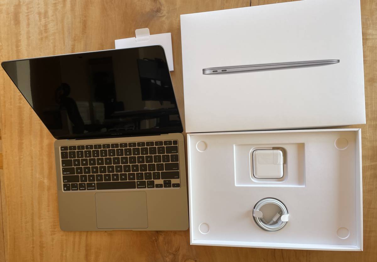 美品 オマケつき MacBook Air 2020 M1 16GB 256GB USキーボード