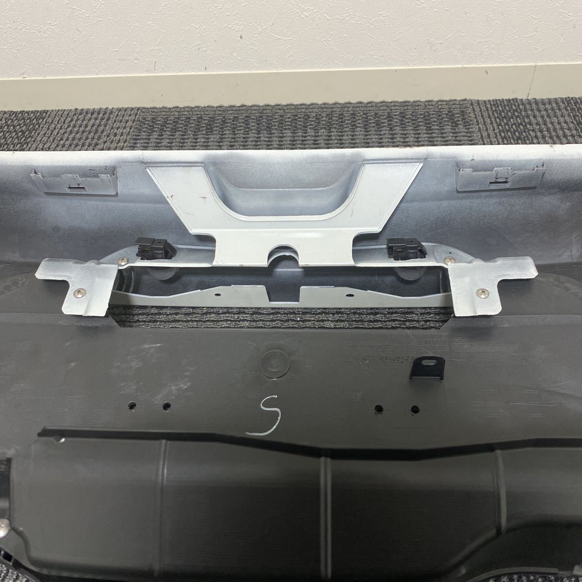 中古 美品 スズキ 純正 ZC33S スイフト スポーツ リア バンパー ZVR