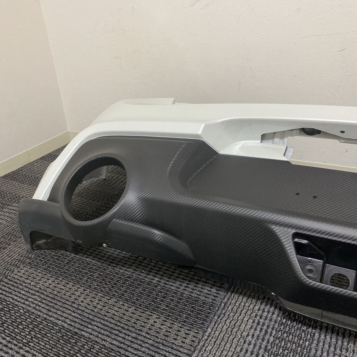 スイフトスポーツ　ZC33S 純正リアバンパー　パールホワイト　ZVR 中古 美品 スズキ 純正 ZC33S スイフト スポーツ リア バンパー ZVR