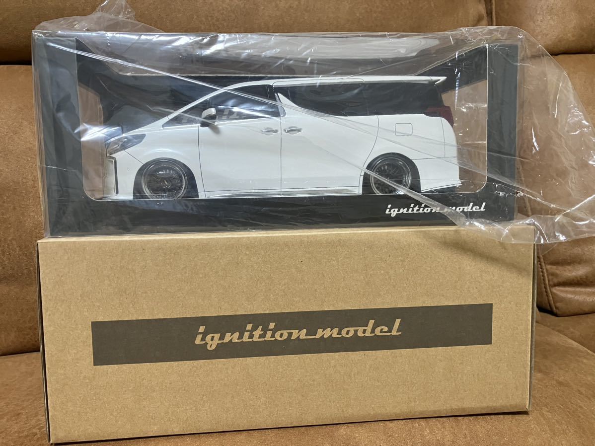 美品 ignition model アルファード H30W 1/18 イグニッションモデル