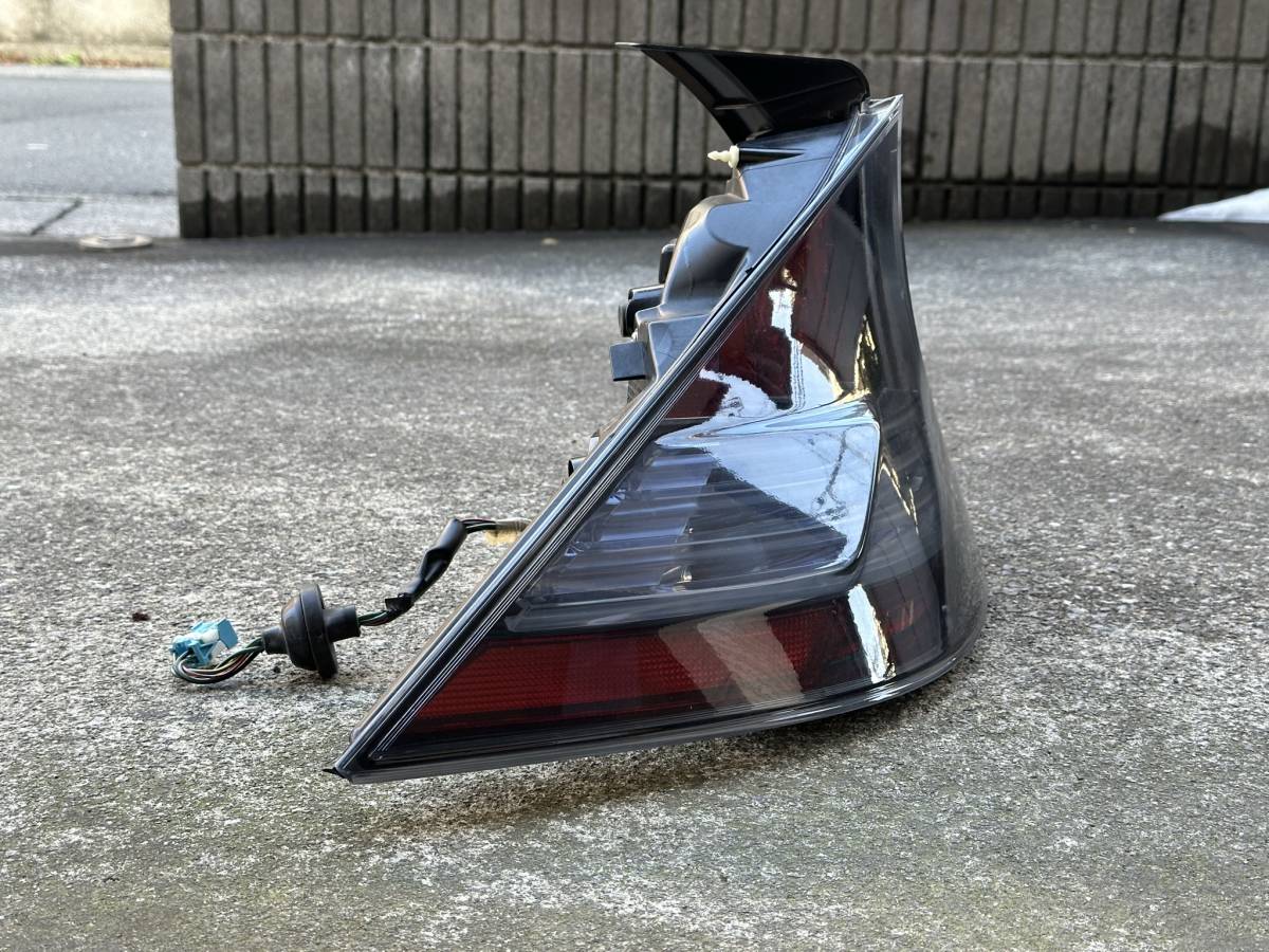 ホンダ CR-Z ZF1・ZF2 純正テールライト スモーク塗装・欠けあり 左右