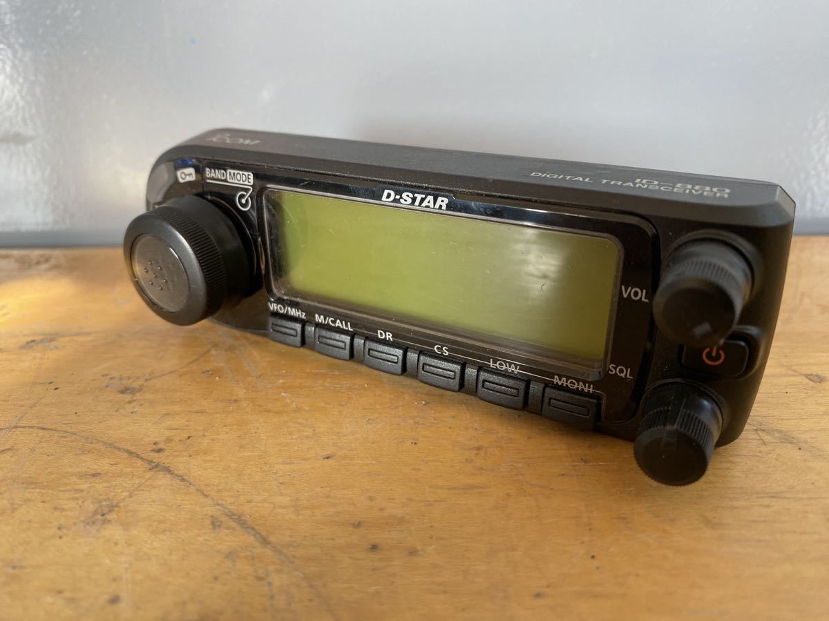 ID-800.ジャンク品 ICOM ID-800 d.50w機中古。ジャンク扱い。 ICOM ID-800