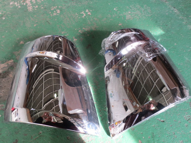 キャンター　ブルーテックキャンター　メッキ　コーナーフェンダー　左右　仮付け跡有り