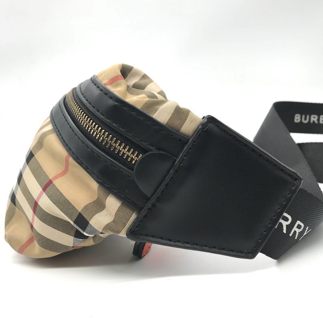 未使用級 ◇バーバリー Burberry ボディーバッグ ノバチェック