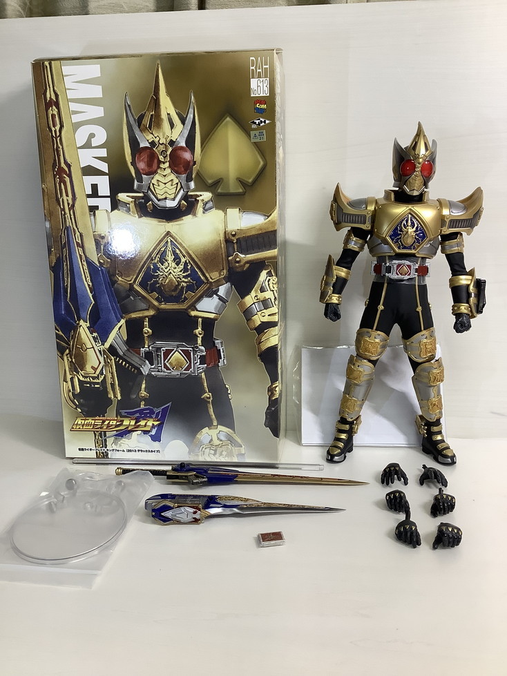 中古 RAH 仮面ライダーブレイド キングフォーム メディコムトイ リアル