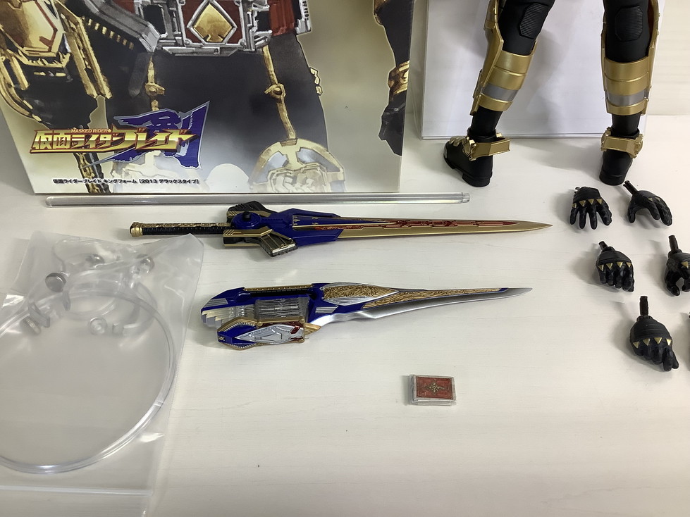 中古 RAH 仮面ライダーブレイド キングフォーム メディコムトイ リアル