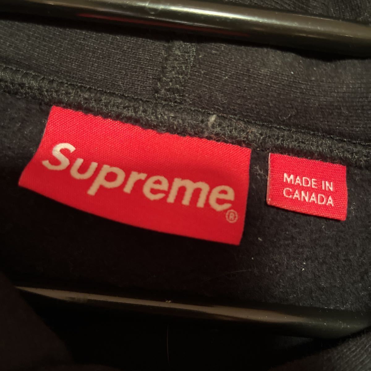 パーカー Supreme シュプリーム プルオーバー Supreme（パーカー 