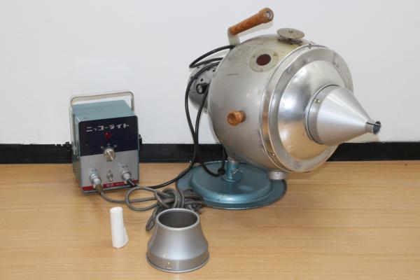 カーボンスパーク 黒田光線 ニッコーライト 光線治療器 太陽光 可視