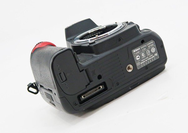 ◇ジャンク【Nikon ニコン】D7000 ボディ デジタル一眼カメラ