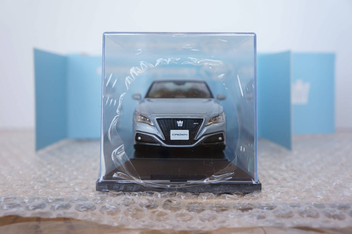 1⁄30 ミニカー クラウン RS トヨタ Advance カラーサンプル CROWN