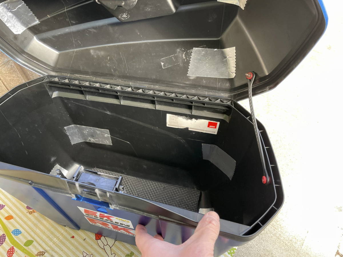 GIVI.E22N,サイドケースSET 左右 スズキ　GSXS 1000F トリトンブルーメタリック自家塗装_8