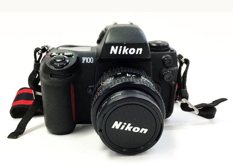 Nikon F100 一眼レフフィルムカメラ ボディ オートフォーカス 光学機器