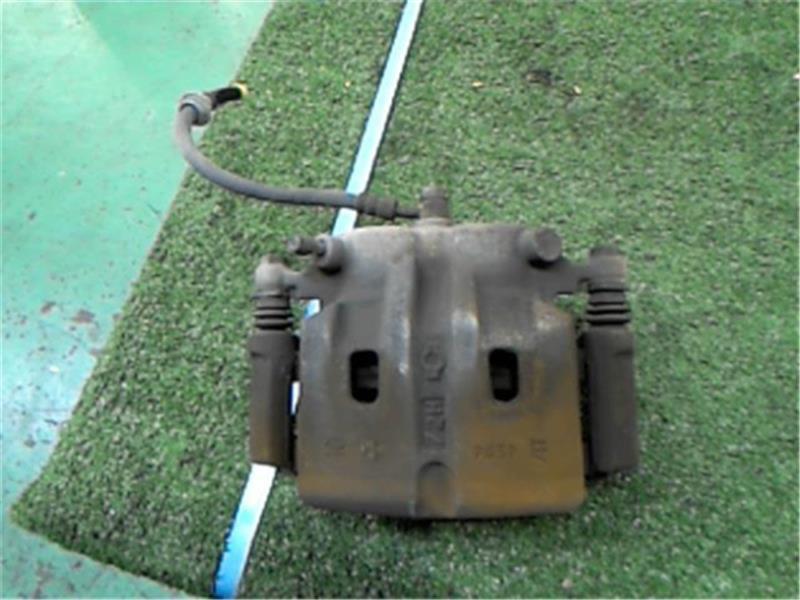 日産 純正 エクストレイル 《 NT30 》 右フロントブレーキキャリパー P91600-23002851
