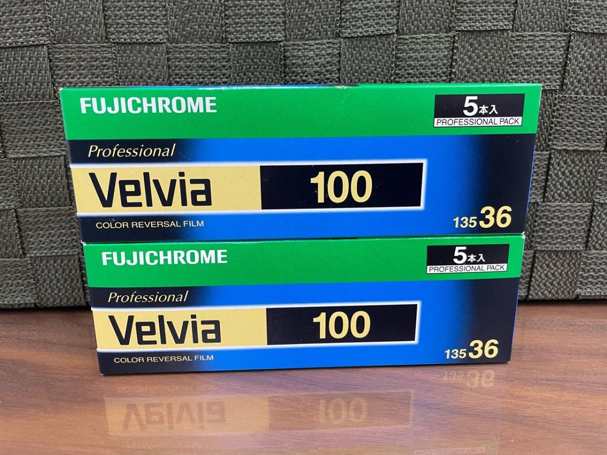 期限切れ Velvia 100 120 5本入り 5パック 期限切れ Velvia 100 120 5本入り 5パック
