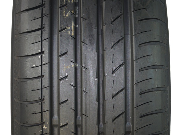4本セット 新品タイヤ 処分特価 ヨコハマ ブルーアース BluEarth-GT AE51 215/50R17 95W XL 日本製 国産 サマー 夏 即決 送料込￥50，801