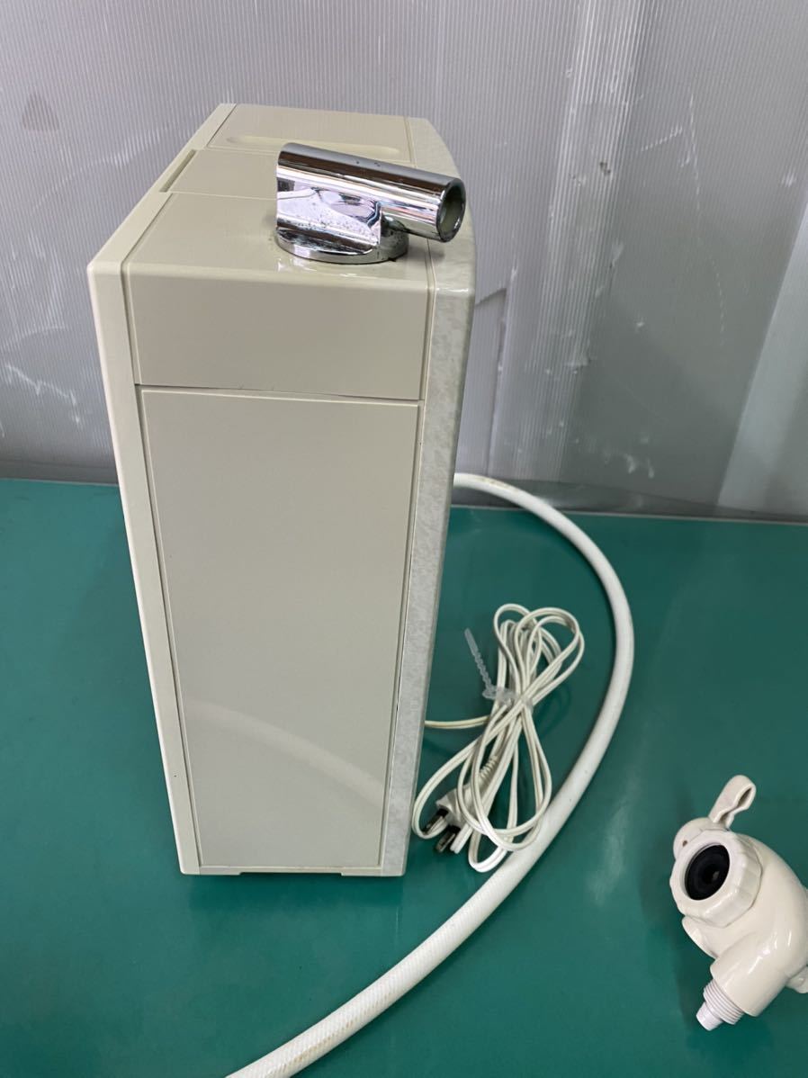 フジ医療器 TREVI FW-700 アルカリイオン整水器 通電のみ FW-700 フジ