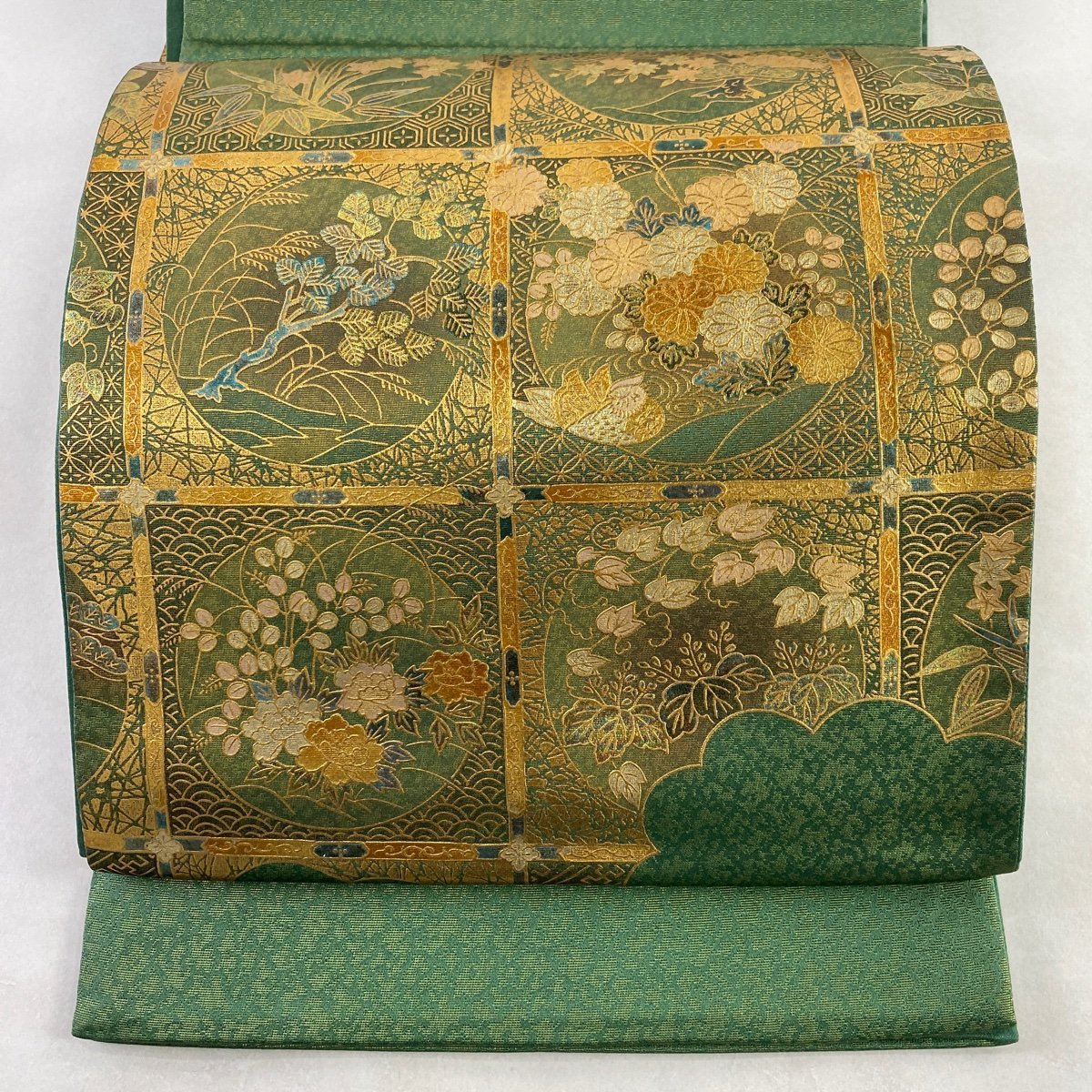袋帯 美品 秀品 丸文 草花 金彩 箔 緑 お太鼓柄 正絹 【中古】 お太鼓柄