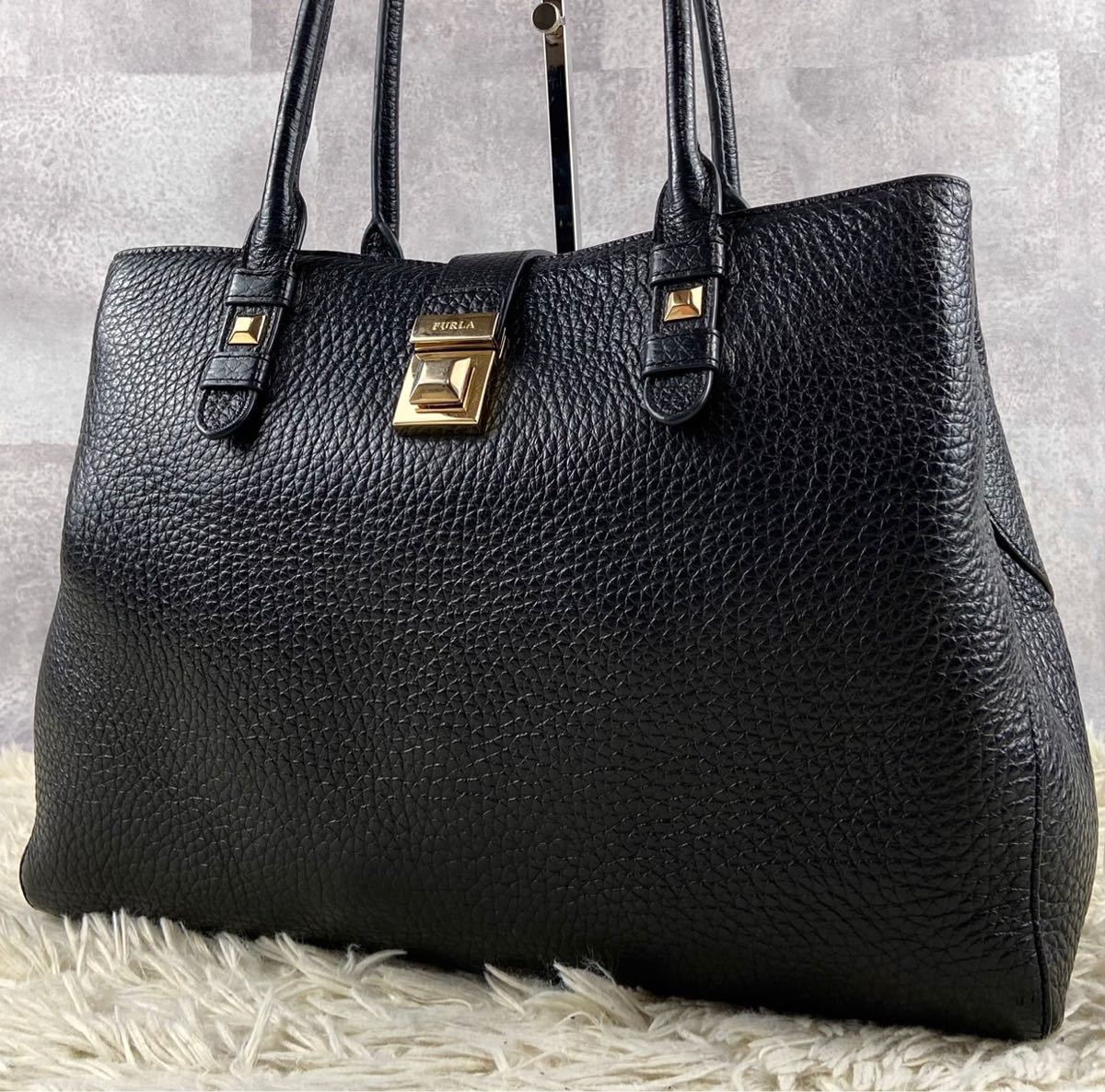 PRADA プラダ トライアングルプレート 三角ロゴ リュック バックバッグ 