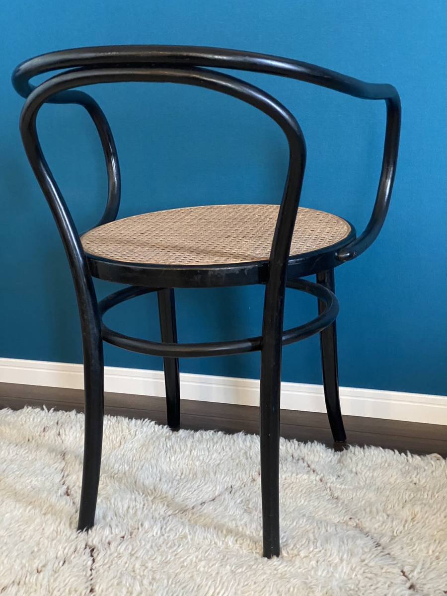 ① THONET 209 トーネットビンテージ チェア 椅子 1960年 黒 ブラック
