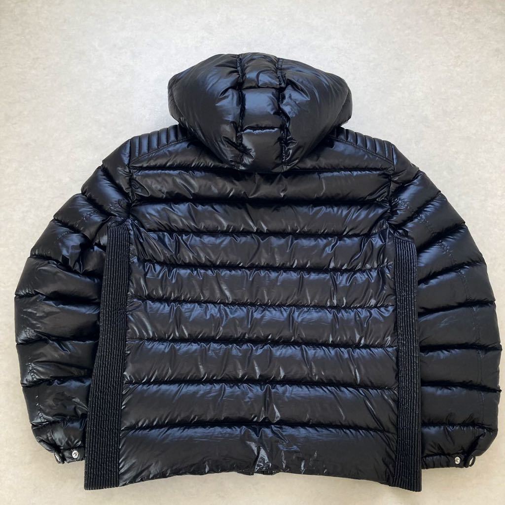 PRADA ブラック ホワイトグースダウンジャケット　サイズ42 三角プレート PRADA（プラダ） 極美品◎正規品 21年 レディース トライアングルロゴ