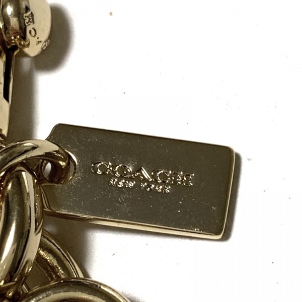 コーチ COACH キーホルダー(チャーム) - プラスチック×金属素材 ピンク