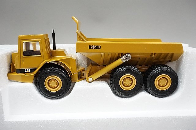norscot ノースコット 1/50 Cat D350D Articulated Truck アーティ 