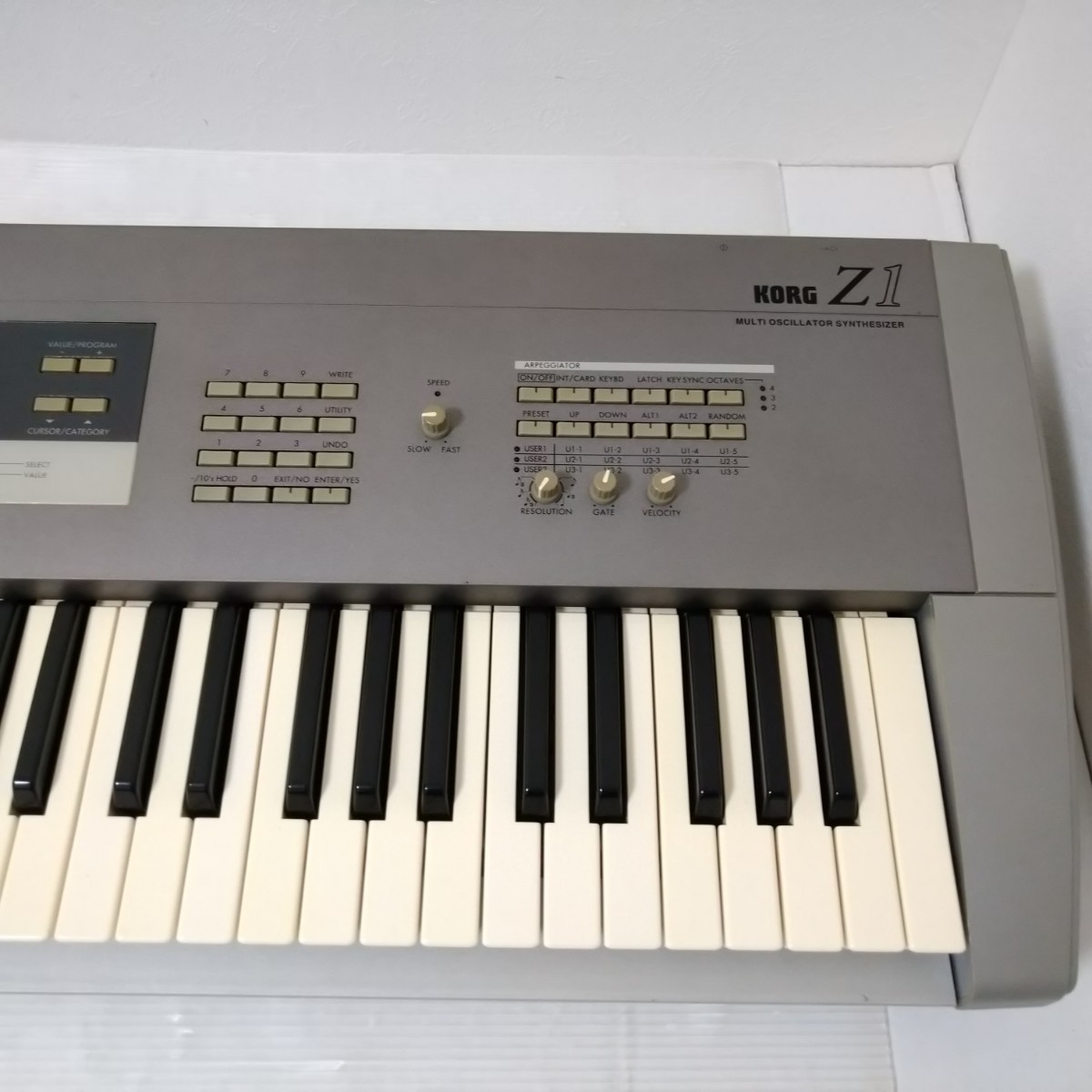 KORG Z1 コルグ シンセサイザー 物理モデル音源 MOSS音源搭載 61鍵盤
